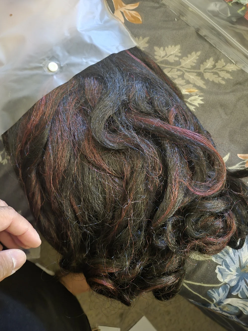 Boss Lady F1B/BG Curly Wig Pack
